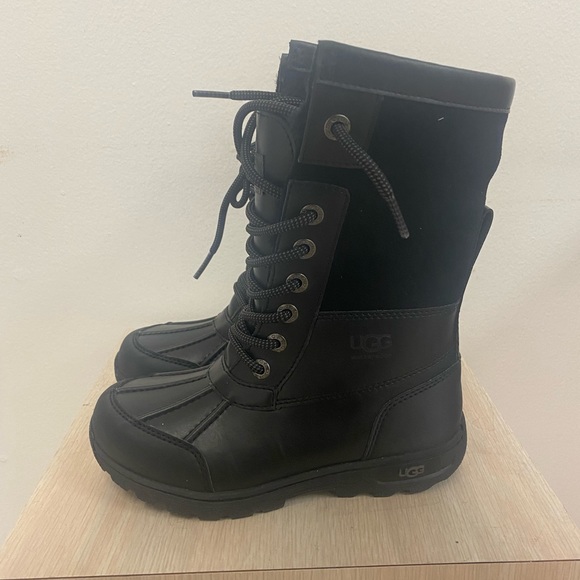UGG Unisex-Child Butte Ii Cwr Boot Size Kids 13 Black - Picture 2 of 3